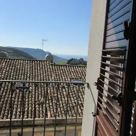 Casa Badia Feriehus Buscemi